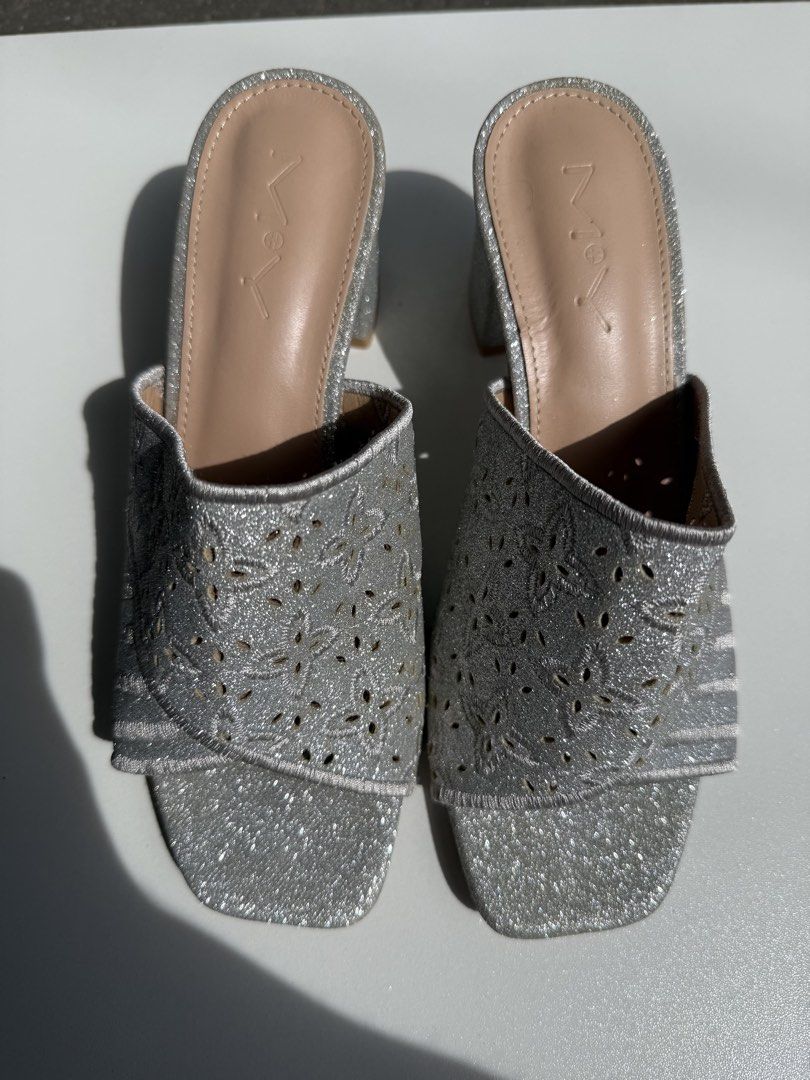 Mixed Glitter & Rhinestone Sandals / Heels (Category: Heels) located in Baguio. Submitted by jarhaine_capparel (Listing ID 1468512759, Image 2). Description: ❤️MY Silver Slip-on Heels: Size 36 ❤️Venus Silver Stilettos: Size 39 ❤️MStyle Gold Closed Toe Block Heels: Size 38 ❤️MStyle Rose Gold Open Toe Block Heels: Size 39 ❤️Nicely Black Open Toe Block Heels: Size 38 .