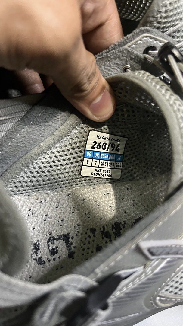 Mizuno Racer Trail SE (Category: Sneakers) located in Pagadian. Submitted by lifetalirongan (Listing ID 1468651943, Image 3). Description: Grey’ (Style Code: D1GH241906), a highly breathable, hybrid outdoor sandal sneaker popular for hiking and urban streetwear.