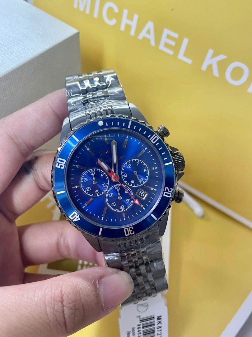 MK Watch for Men (Category: Men's Watches) located in Manila. Submitted by bagsandmanymanymore1 (Listing ID 1468577426, Image 2). Description: MK Watch Paperbag, box and tag price Stainless steel Size 44mm.