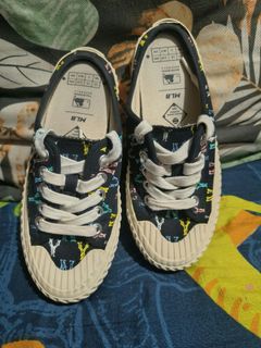 (Category: ) located in . Submitted by kiyanna.preloved (Listing ID 1468570829, Image 1). Description: .