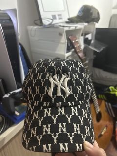 1990s New York Yankees Cap, Men's Fashion, Watches & Accessories, Cap ...