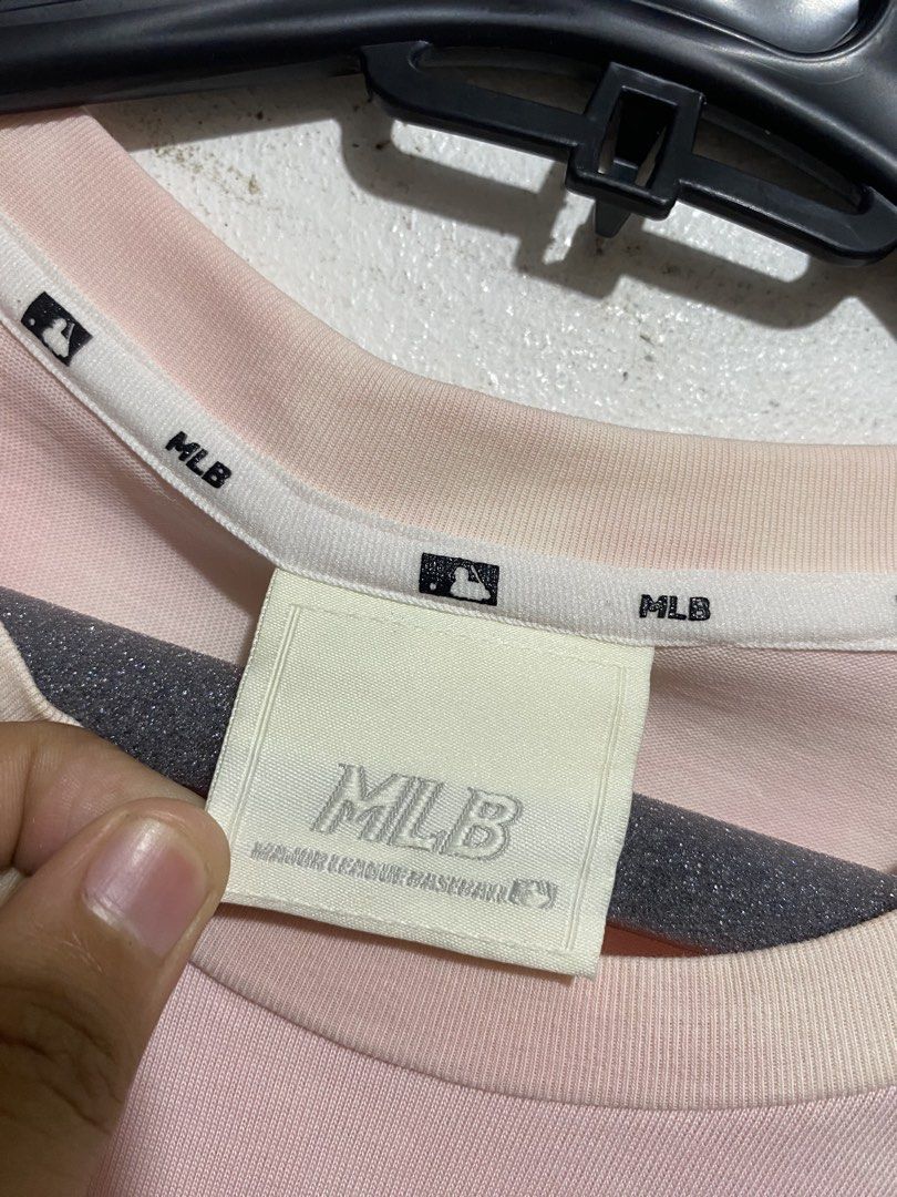 MLB NY TIE DYE SHIRT (Category: Tshirts & Polo Shirts ) located in Manila. Submitted by brndn.rgld (Listing ID 1468661693, Image 3). Description: 20 Width 27 Length Like new condition No issue Dm ur sure offer only.
