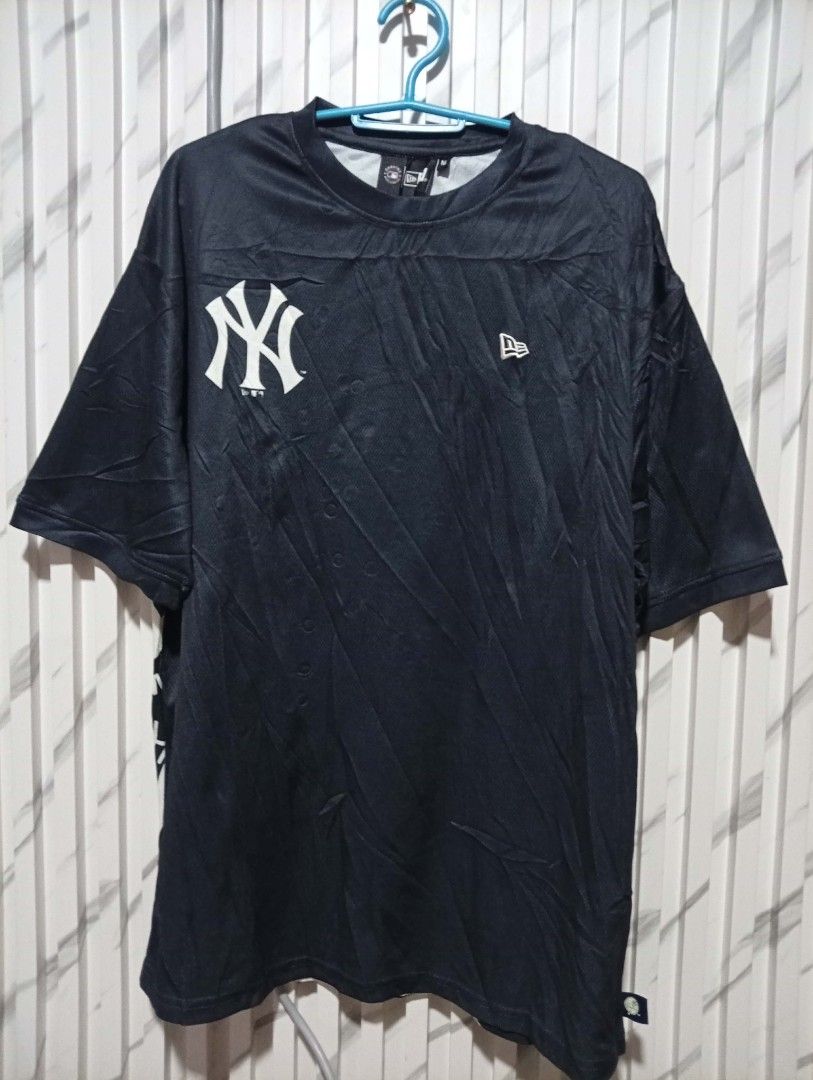 MLB X New Era Jersey Solid big logo Backhit ( authentic ) (Category: Tshirts & Polo Shirts ) located in Barotac Nuevo. Submitted by john.pritz (Listing ID 1468673158, Image 2). Description: MLB X New Era Jersey Solid Big Logo Backhit ( Authentic ) Like new condi no issue Size Medium on tag Width 21 to 22 Length 29.