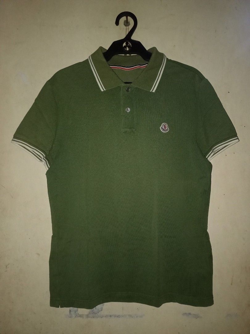 Moncler polo shirt (Category: Tshirts & Polo Shirts ) located in Manila. Submitted by kenny200024 (Listing ID 1468649030, Image 1). Description: Moncler polo shirt - small fit - actual measurement width 18.5 | length 25.5 - good condition.