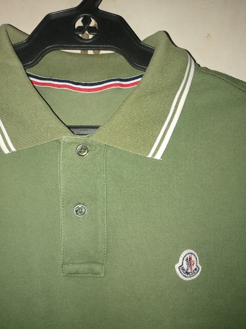 Moncler polo shirt (Category: Tshirts & Polo Shirts ) located in Manila. Submitted by kenny200024 (Listing ID 1468649030, Image 3). Description: Moncler polo shirt - small fit - actual measurement width 18.5 | length 25.5 - good condition.