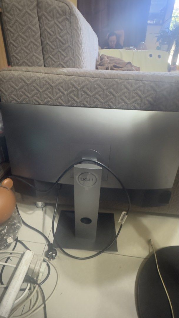 Monitor (Category: Other Gadgets) located in Manila. Submitted by ivyfv04 (Listing ID 1468534522, Image 3). Description: Dell monitor 25 inches Like new 360 degree.