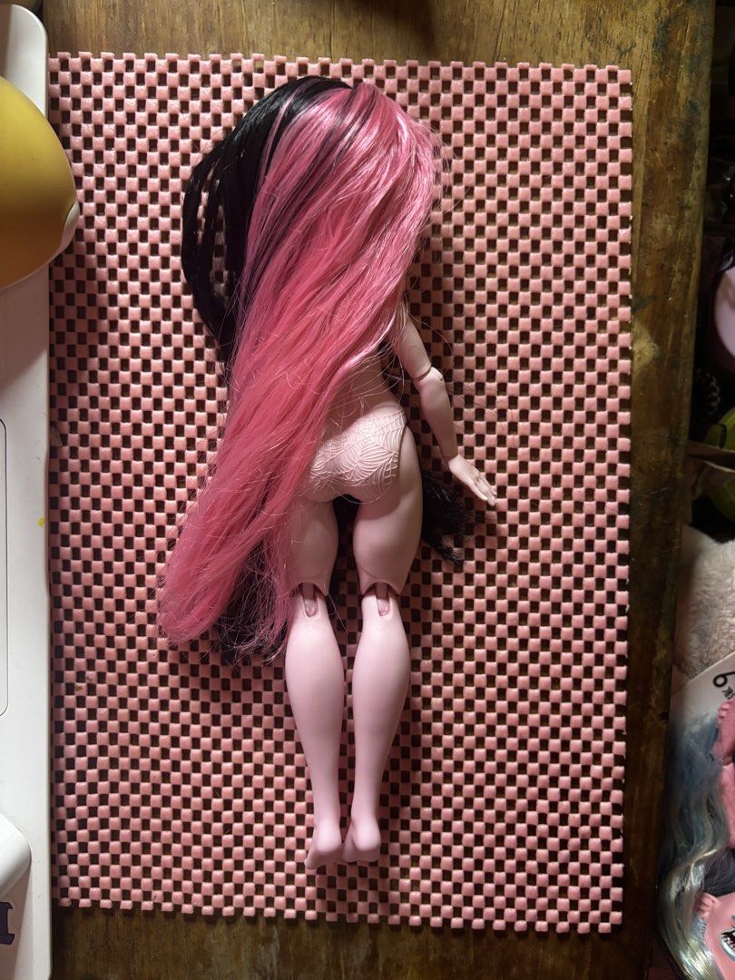 Monster High G3 Nude Draculaura Doll (Category: Kids Toys) located in Andop. Submitted by fammie_frayyss (Listing ID 1468695244, Image 2). Description: - Monster High Generation 3 Draculaura doll (Mattel 2022, Made in Indonesia) - Features iconic pink and black split hair with bangs and pale pink skin - Note: Selling as NUDE (no clothes, shoes, or accessories included) - Ideal for doll customizers, restorers, or completing your collection - No fl