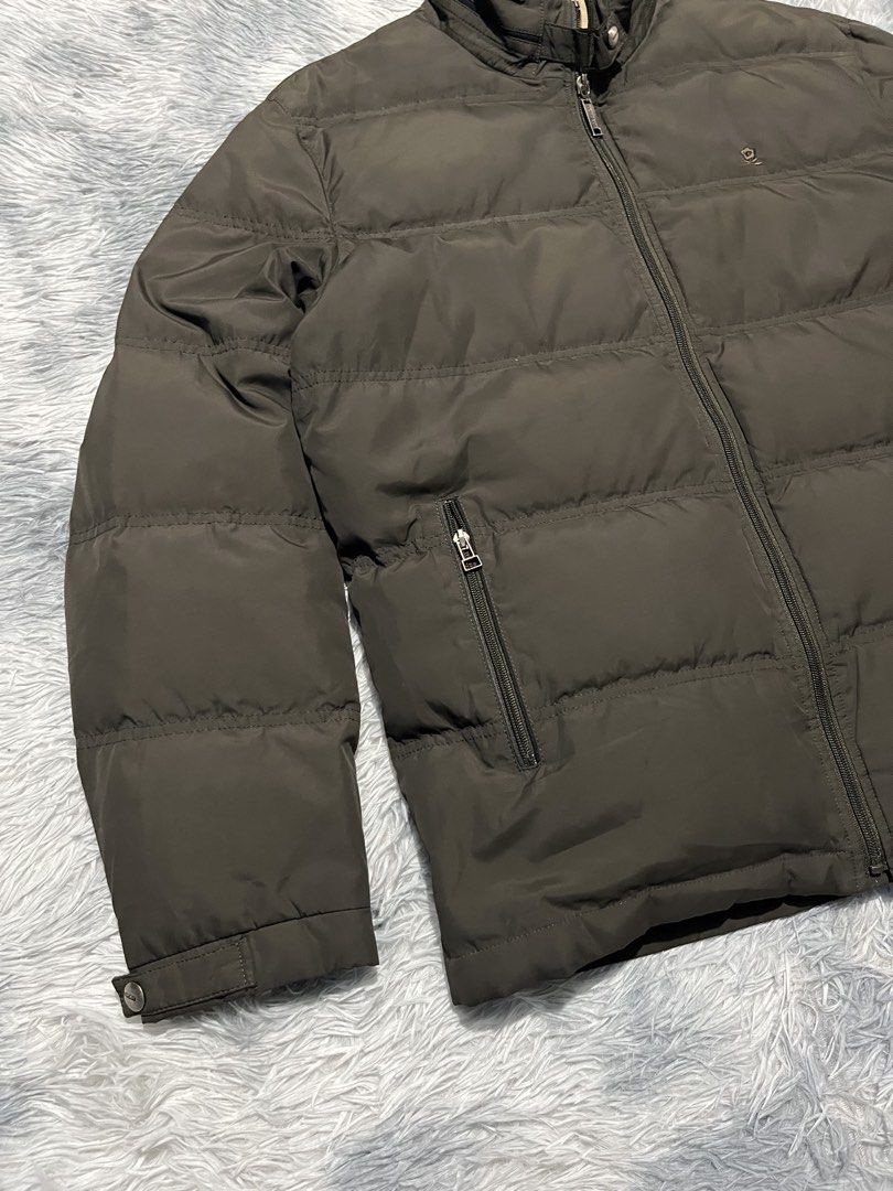 Montagut Down Puffer Jacket (Category: Coats, Jackets and Outerwear) located in Sasmuan (Sexmoan). Submitted by winterclothes.ph (Listing ID 1468526170, Image 3). Description: Montagut Down Puffer Jacket 50 on tag Width 23.5 Length 27.5 Verygood Condition Sigh of usage.
