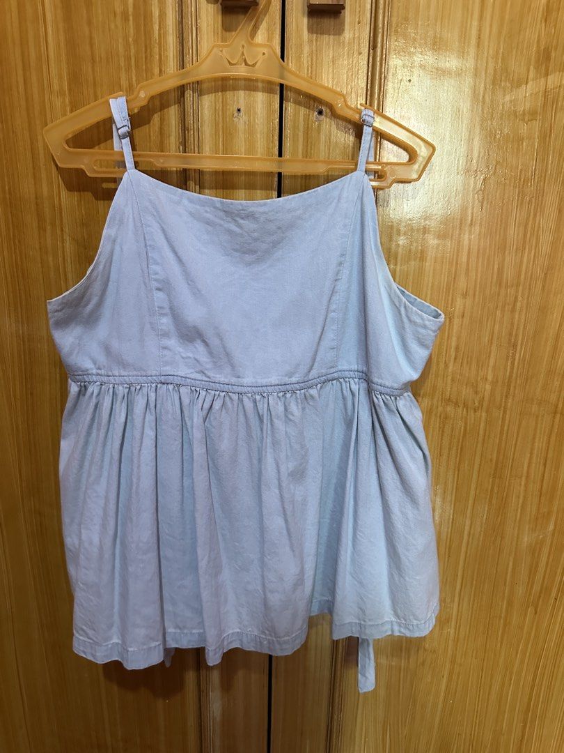 Mossimo Light Blue Cami Top Size M (Category: Sleeveless) located in Cavite. Submitted by luxuryitem17 (Listing ID 1468571549, Image 1). Description: - Brand: Mossimo - Color: Light Blue - Size: Medium (Tag attached) - Design: Adjustable spaghetti straps, cute back tie detail, and flowy pleated waist - Fabric: Soft and lightweight -.