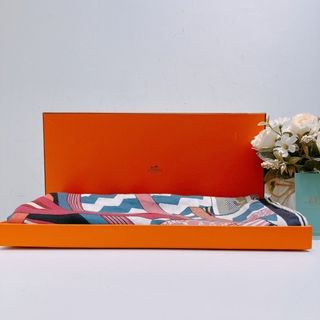 （分類：）位於 。 由 heartofluxe 提交（商品編號 1468538482，圖片 1）。簡介： 。