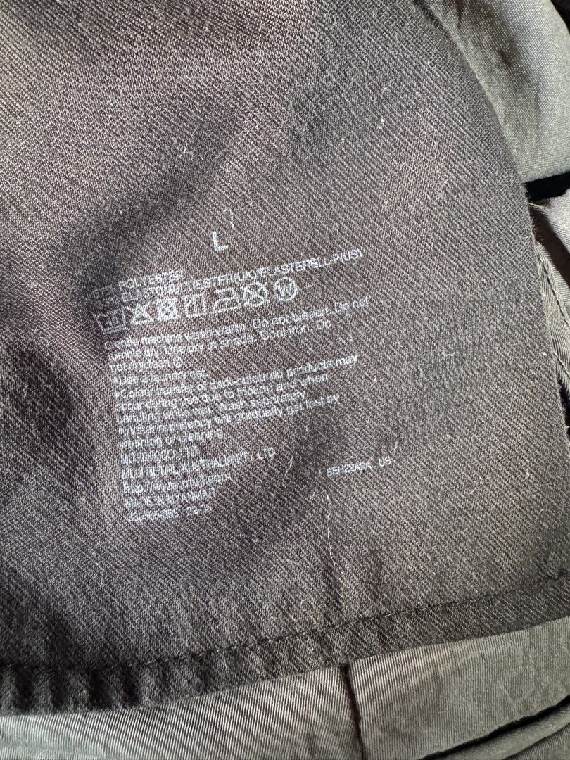 Muji Slim Fit Trouser (Category: Trousers) located in Quezon City. Submitted by easybreezy26 (Listing ID 1468500499, Image 2). Description: Muji Slim Fit Trouser - Gray Size Large W- 16inch (Flat Laid) Length from waist - 38 Hem- 7 Antipolo Simbahan Meet ups.