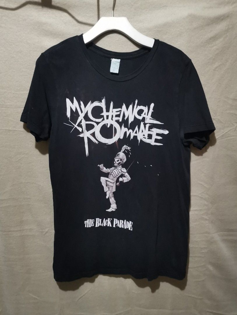 My chemical romance tee shirt (Category: Tshirts & Polo Shirts ) located in San Pedro. Submitted by thriftersthrift (Listing ID 1468505577, Image 1). Description: Width(inches) : 18 Length(inches) :27 Good condition Already wash Color rate : 9/10 🌵ALL ITEMS ARE FROM UKAY BALE SO MANAGE YOUR EXPECTATION 🌵 ASK SELLER FOR MORE INFORMATION COLOR MAY CHANGE TRU LIGHTING.
