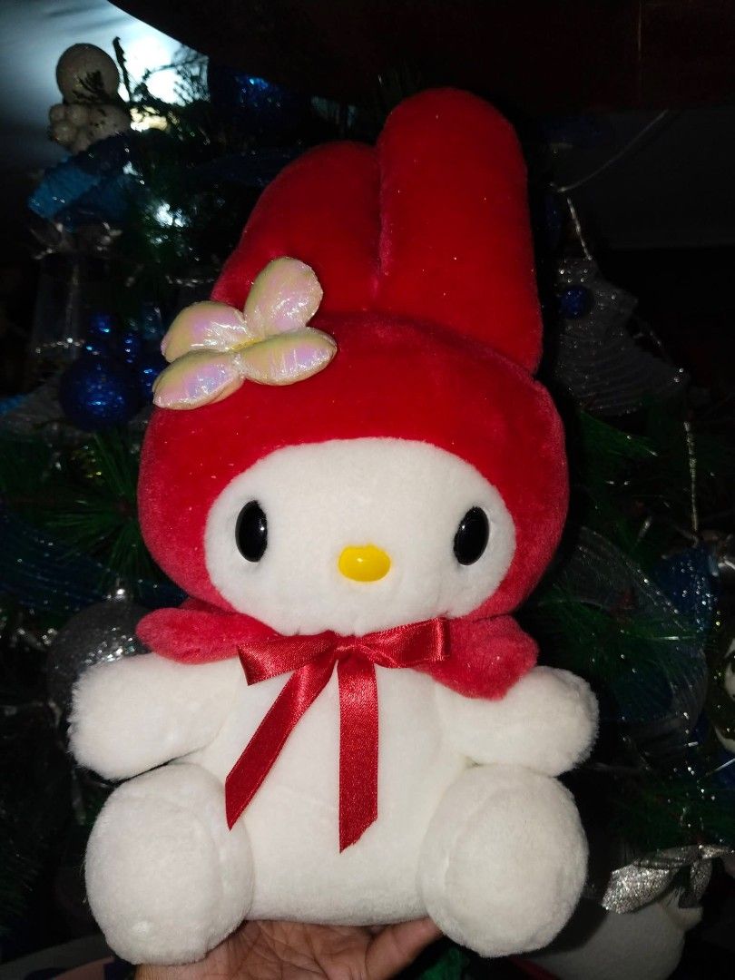 My Melody (Category: Plushies & Soft Toys) located in Marikina City. Submitted by duaaaaa (Listing ID 1468527955, Image 1). Description: AS NEW CONDITION.