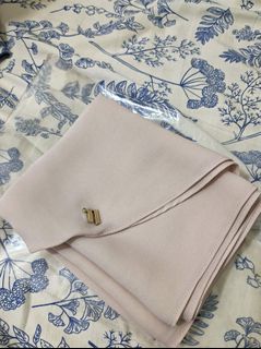 (Category: ) located in . Submitted by Starlight.Preloved (Listing ID 1468601475, Image 1). Description: .