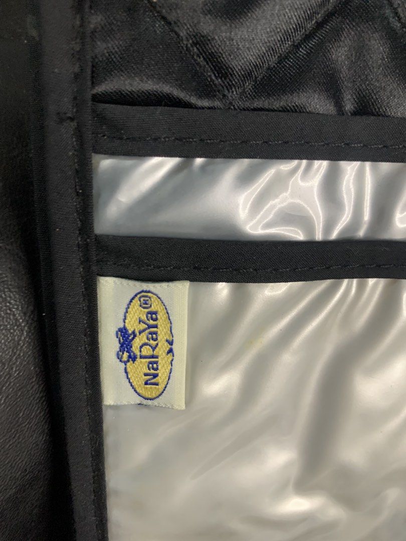 Naraya japan organizer bag (Category: Purses & Pouches) located in Cabanatuan. Submitted by mjluxxejapan (Listing ID 1468647373, Image 3). Description: Fixed price. Approx 12”x10” pag folded ,malaki sya spacious pag nk open wide.matibay maganda quality madami pockets like new cond .