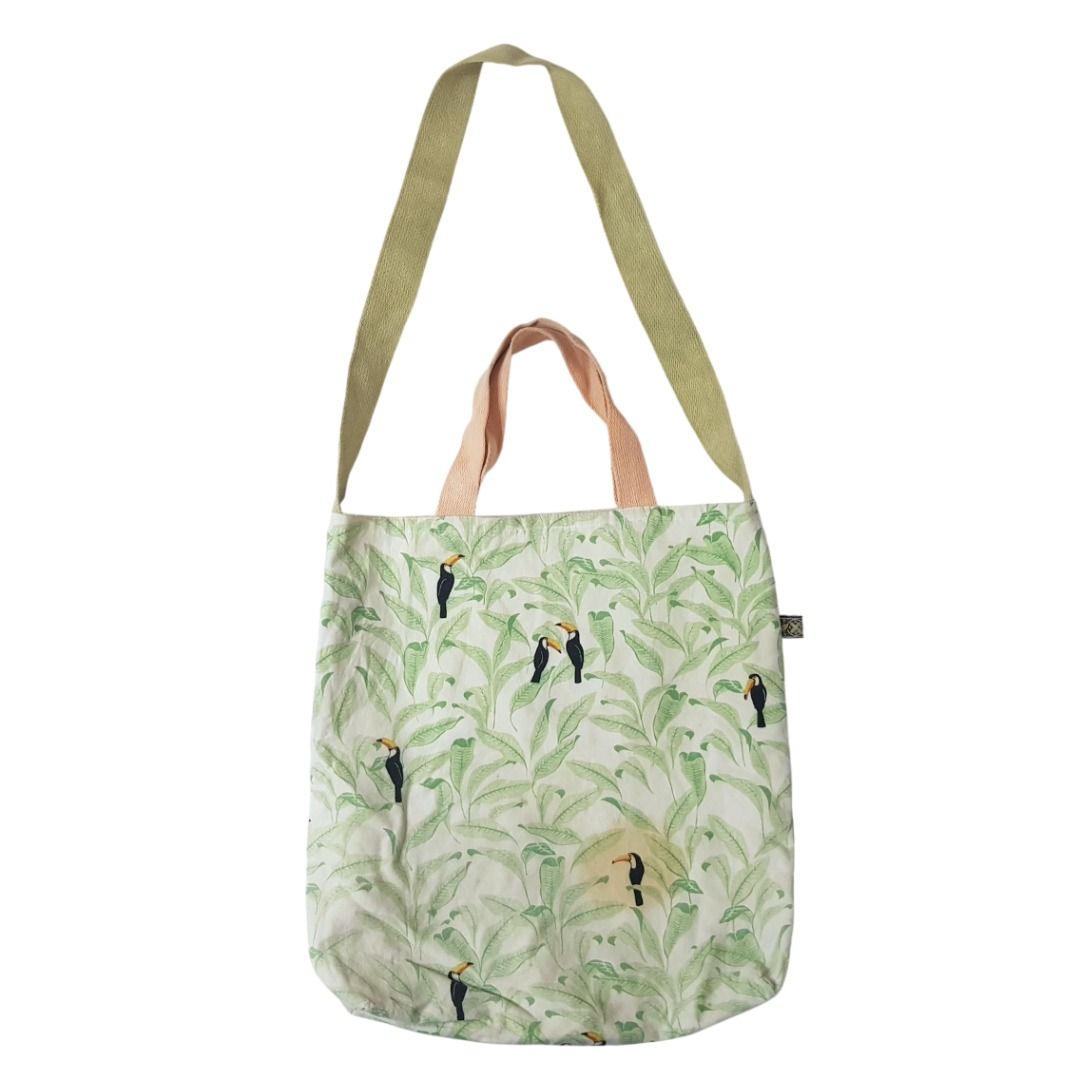 Nature tote bag (Category: Tote Bags) located in Cebu City. Submitted by dwightmendozasr (Listing ID 1468689208, Image 1). Description: Nature tote bag W- 13.0 L - 14.5 ~minor signs of usage which are normal for preloved items Php 120.00 + shipping fee CODE: OO1.