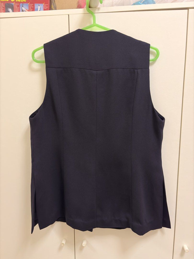 Navy blue vest (Category: Coats, Jackets and Outerwear) located in Quezon City. Submitted by j.styles (Listing ID 1468675219, Image 2). Description: Length: 26 1/2 inches.