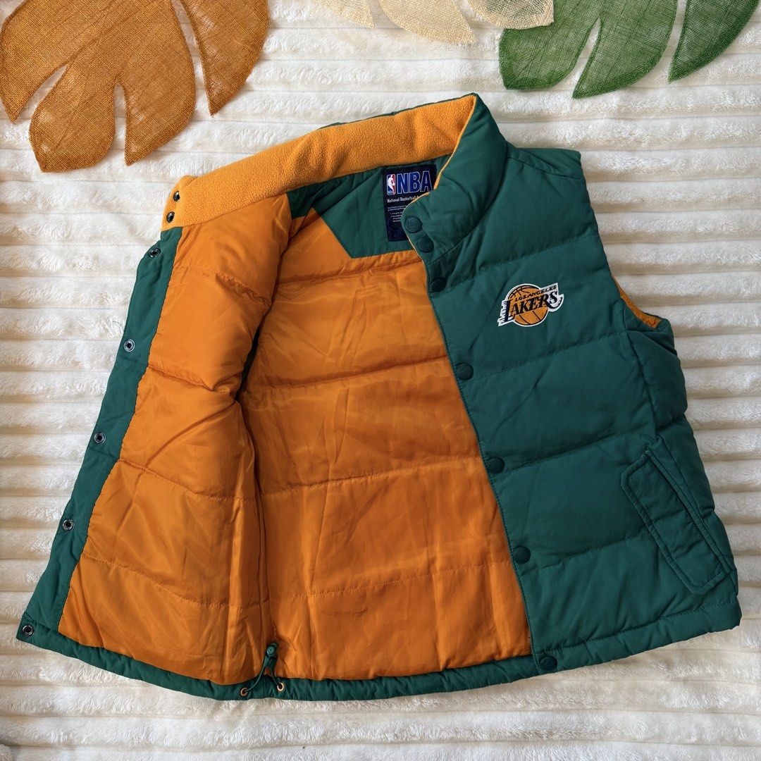 NBA LAKERS PUFFER VEST (Category: Coats, Jackets and Outerwear) located in La Trinidad. Submitted by true_kidsclothing (Listing ID 1468654857, Image 2). Description: NBA LAKERS PUFFER VEST SIZE On tag : XS / fits Small mens ASIA 💯 authentic Excellent Condition SOLID NETO .