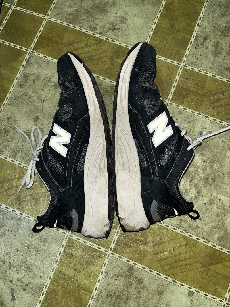 NEW BALANCE 878 (Category: Sneakers) located in Aparri. Submitted by secondloop_695 (Listing ID 1468526168, Image 1). Description: SIZE 10 NO ISSUE.