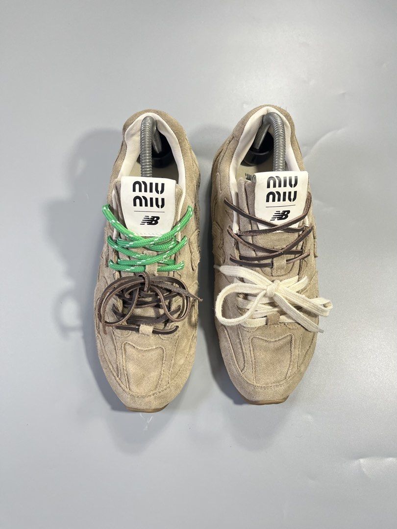 NEW BALANCE X MIU MIU (Category: Sneakers) located in Pagadian. Submitted by criss_johnn (Listing ID 1468542699, Image 2). Description: NEW BALANCE X MIU MIU 8 us 38 eur 24.5 cm Excellent to as new Thrifted pair Authentic No issue -Pang porma nyo mga boss✨ ₱2500 shipped✈️.