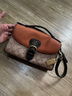(Category: ) located in . Submitted by owjayy01 (Listing ID 1468502484, Image 1). Description: .