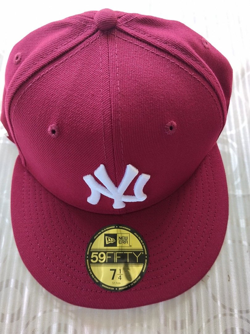 New Era Cap (Category: Caps & Hats) located in General Mariano Alvarez. Submitted by iamnotjen (Listing ID 1468513592, Image 2). Description: New Era Cap 7 1/4 plus sf.
