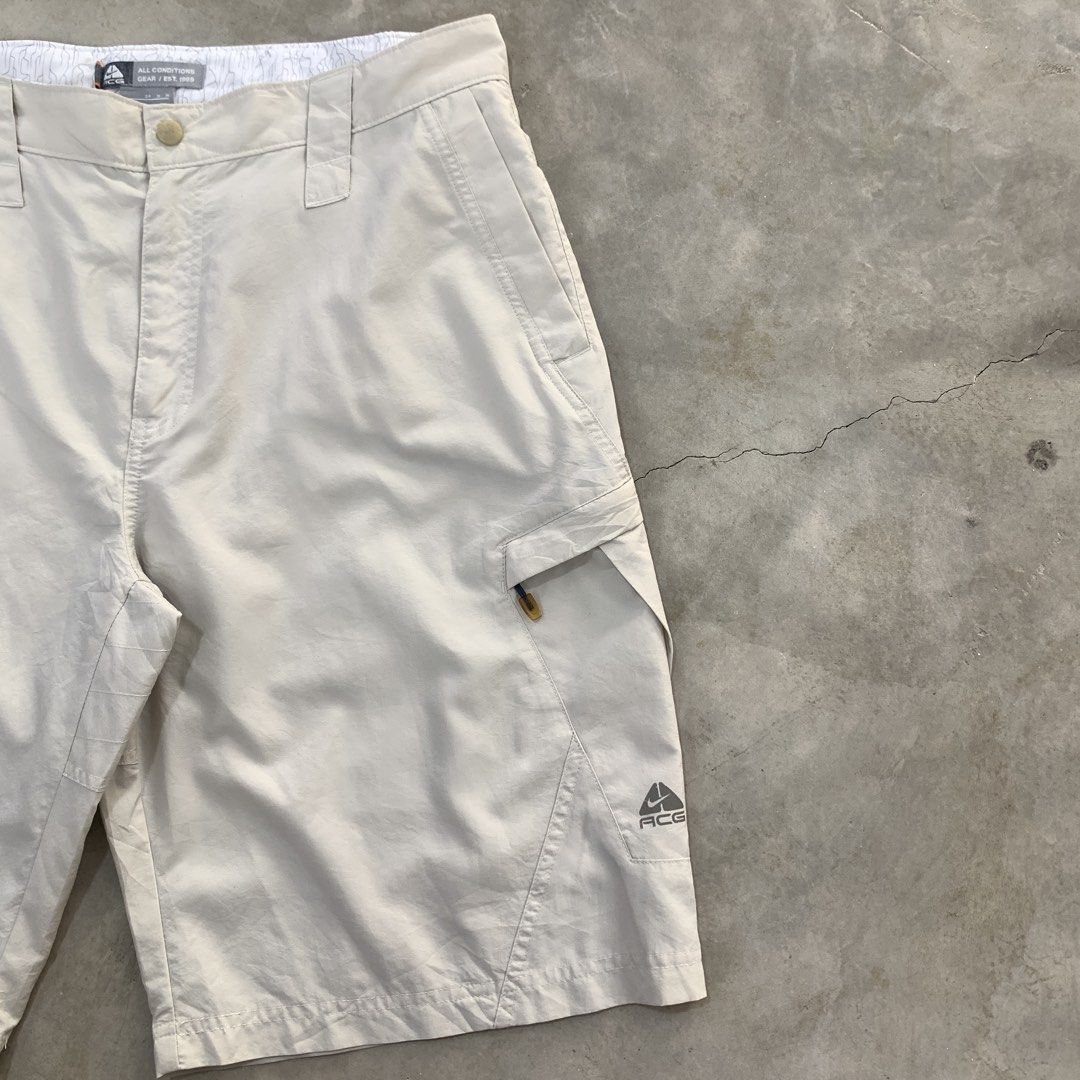 NIKE ACG (Category: Chinos) located in Manila. Submitted by end.user.ph (Listing ID 1468663885, Image 3). Description: NIKE ACG 34 waist (23 length).