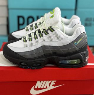 (Category: ) located in . Submitted by khai.uasneakers (Listing ID 1468688887, Image 1). Description: .