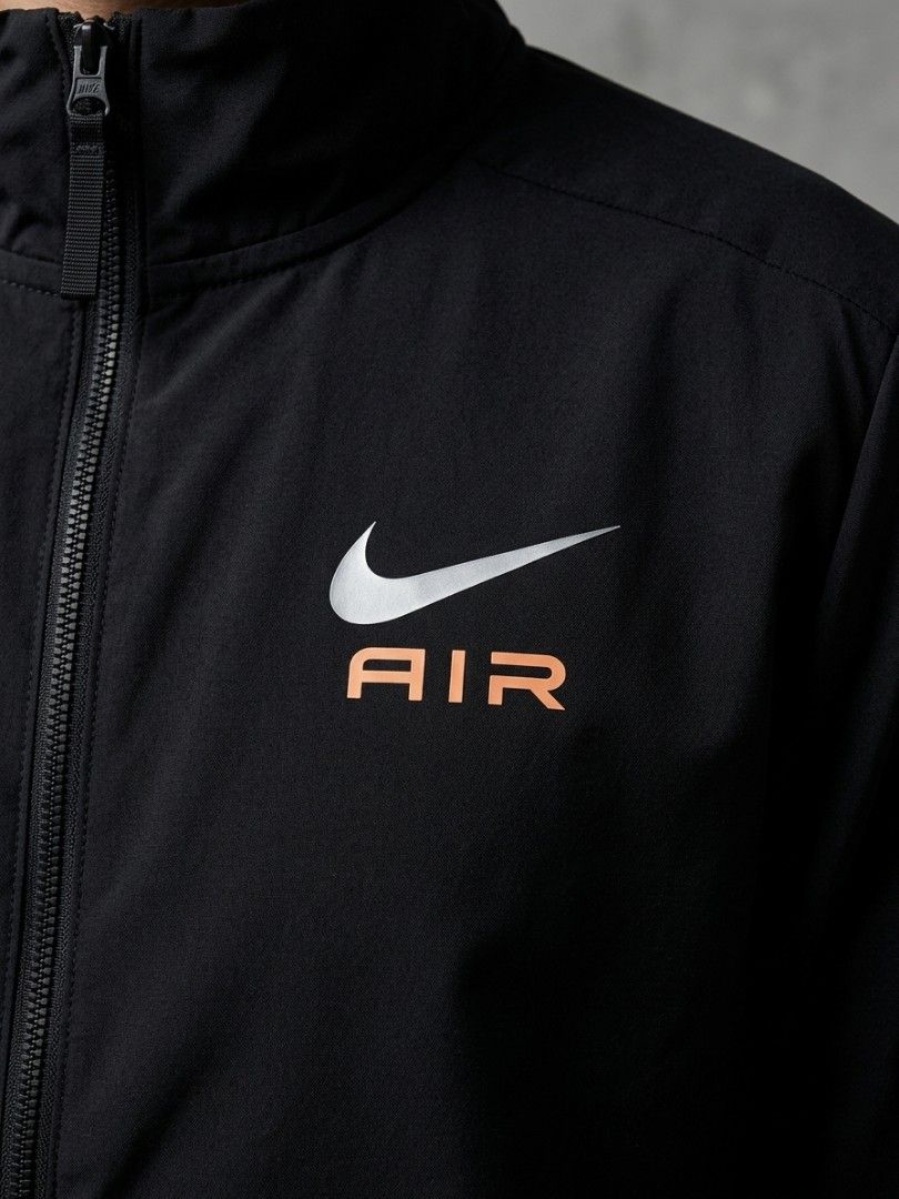 Nike Air Style Activewear Zip-Up Jacket (Category: Activewear) located in Manila. Submitted by raredragon.f24f92 (Listing ID 1468623120, Image 2). Description: 1000 to 800 only offer.