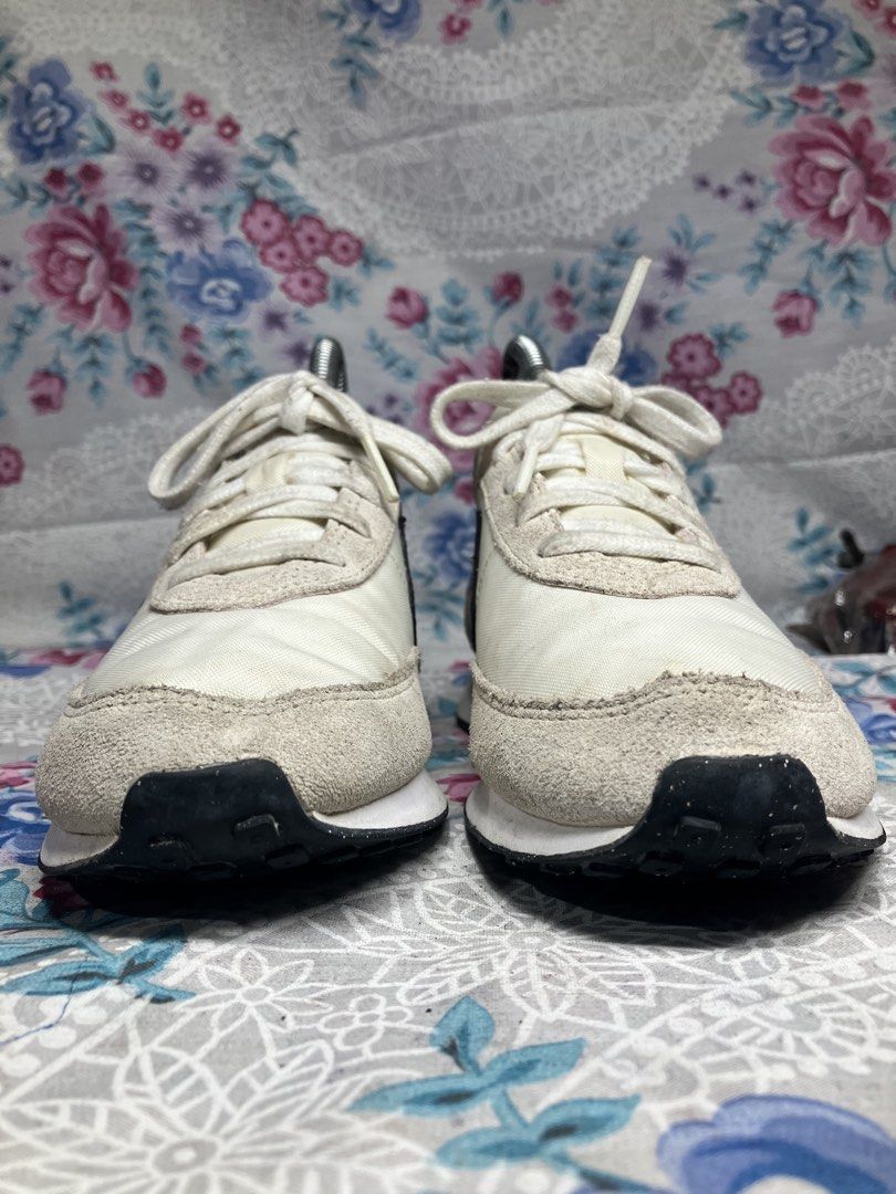 NIKE AIR TAILWIND SNEAKERS (Category: Sneakers) located in General Mariano Alvarez. Submitted by adonid (Listing ID 1468548738, Image 3). Description: NIKE AIR TAILWIND SNEAKERS GOOD CONDITION NORMAL SIGN OF USAGE ONLY SIZE : 22cm UNISEX .