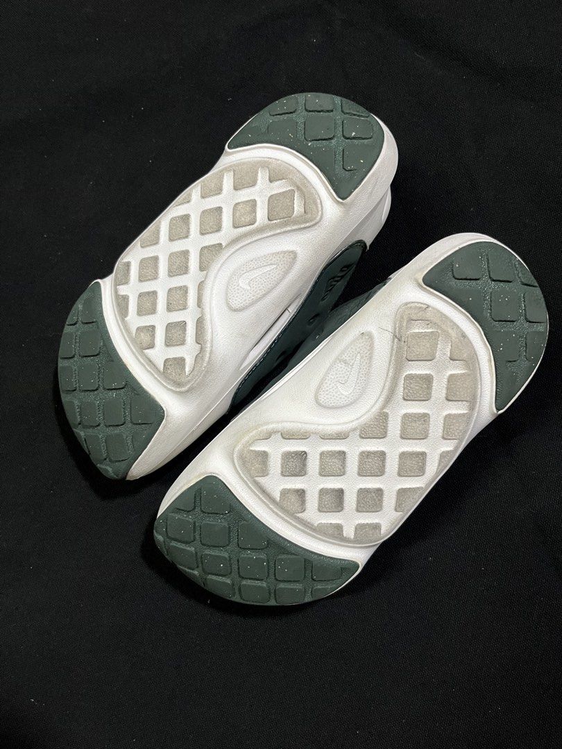 Nike Aqua swoosh (5-6yrs old) (Category: Babies & Kids Fashion) located in Quezon City. Submitted by headline. (Listing ID 1468670912, Image 3). Description: Nike Aqua swoosh for kids 5-6yrs old Excellent condition For only:550php +SHIPPING FRE.