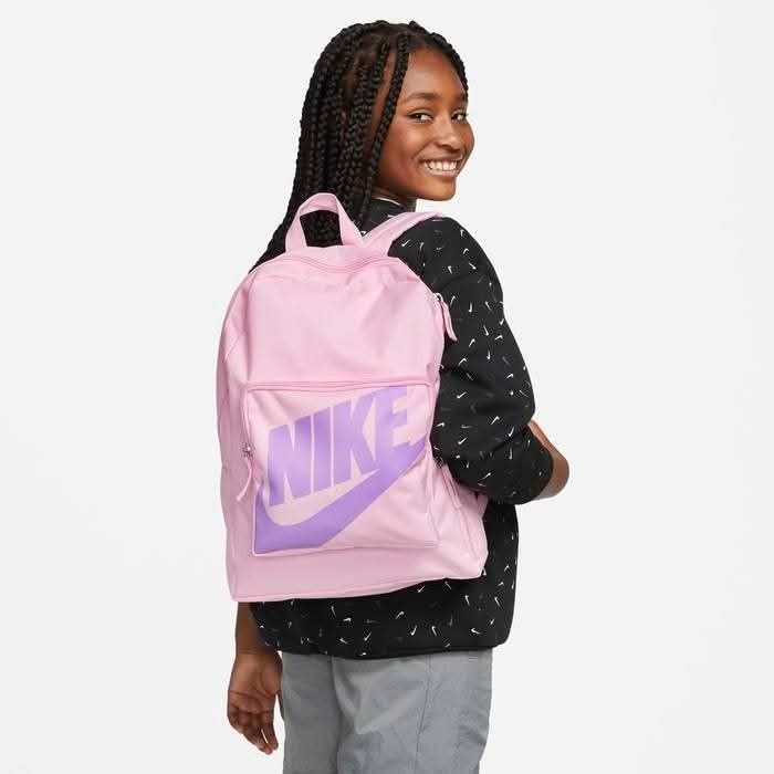 Nike backpack 16L (Category: Backpacks) located in Quezon City. Submitted by barbosac (Listing ID 1468637350, Image 2). Description: Ready to ship via J&T only 1 to 2 days 16L 1,350php free sf via j&t.