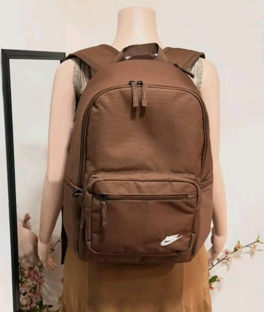 Nike backpack (Category: Backpacks) located in Quezon City. Submitted by barbosac (Listing ID 1468639625, Image 2). Description: Ready to ship via J&T only 1 to 2days 23L 1,790 free sf via j&t.
