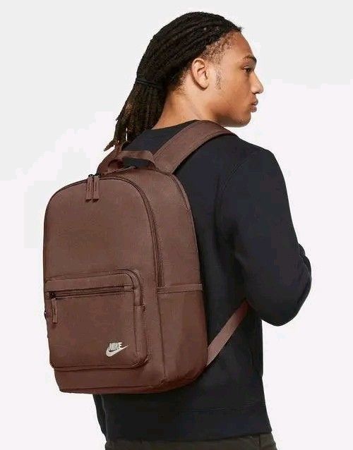 Nike backpack (Category: Backpacks) located in Quezon City. Submitted by barbosac (Listing ID 1468639625, Image 1). Description: Ready to ship via J&T only 1 to 2days 23L 1,790 free sf via j&t.
