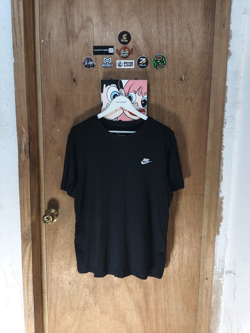 Nike Chest Script Logo Shirt (Category: Tshirts & Polo Shirts ) located in Nasipit. Submitted by zaynzdrip (Listing ID 1468596731, Image 1). Description: -good as brandnew -all tags intact -large on tag -21 width by 28 -pwede sa maselan.