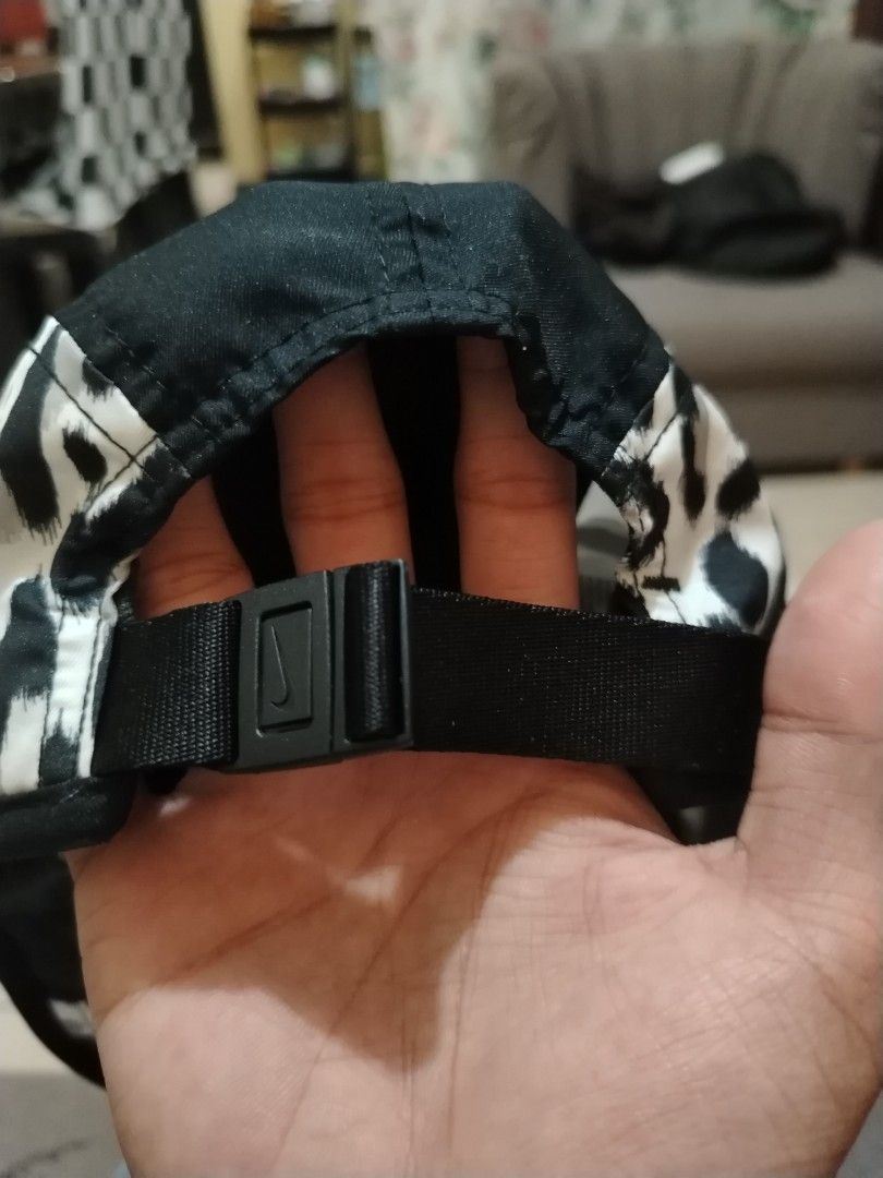 Nike DRI-FIT fly Unstructured flath bill Animal Cap (Category: Caps & Hats) located in Bacoor. Submitted by joshuaie (Listing ID 1468538772, Image 3). Description: with tags no issue.