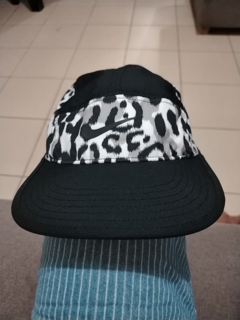 Nike DRI-FIT fly Unstructured flath bill Animal Cap (Category: Caps & Hats) located in Bacoor. Submitted by joshuaie (Listing ID 1468538772, Image 1). Description: with tags no issue.