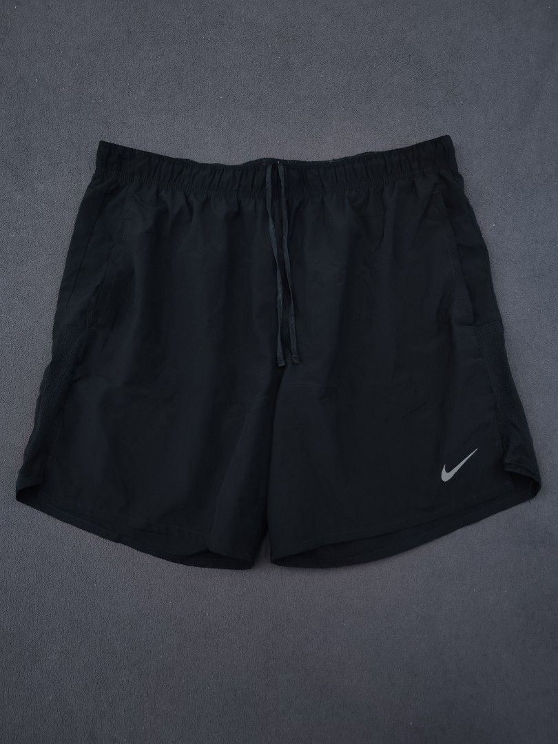 Nike Drifit Running Shorts (Category: Shorts) located in Bulacan. Submitted by emilj23 (Listing ID 1468523773, Image 1). Description: Nike Drifit Running Shorts Size XXL on tag L 17 W 36-42 Leg Hole 12 Condition 9.5/10 Color rate 9.5/10 No Issue.