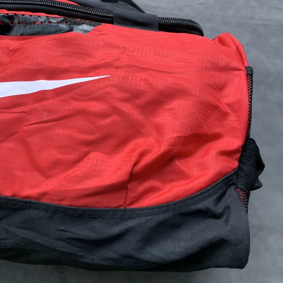 Nike Duffle Bag Red (Category: Sling Bags) located in Manila. Submitted by emmanthrift (Listing ID 1468637895, Image 3). Description: .