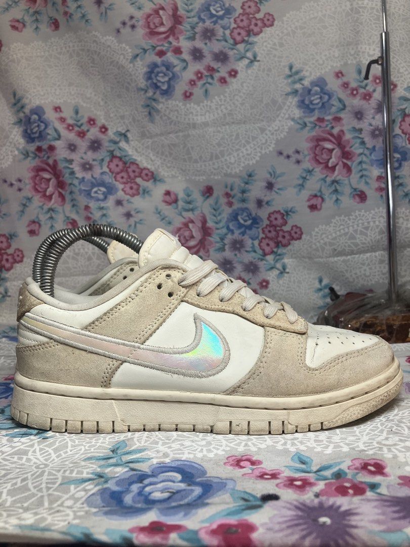 NIKE DUNK LOW " RIDESCENT SWOOSH" SNEAKERS (Category: Sneakers) located in General Mariano Alvarez. Submitted by adonid (Listing ID 1468504363, Image 1). Description: NIKE DUNK LOW " RIDESCENT SWOOSH" SNEAKERS GOOD CONDITION NORMAL SIGN OF USAGE .