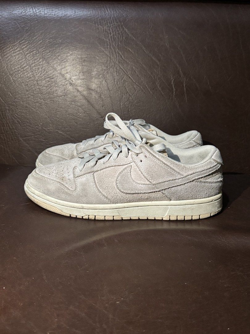 Nike Dunk Low Retro Cave Stone (Category: Sneakers) located in San Jose. Submitted by lalisamanofoot50726 (Listing ID 1468670636, Image 2). Description: BER MONTHS SALE steal price all items✨ authentic pre-love unisex Size: EURO 40 • 25 cm.
