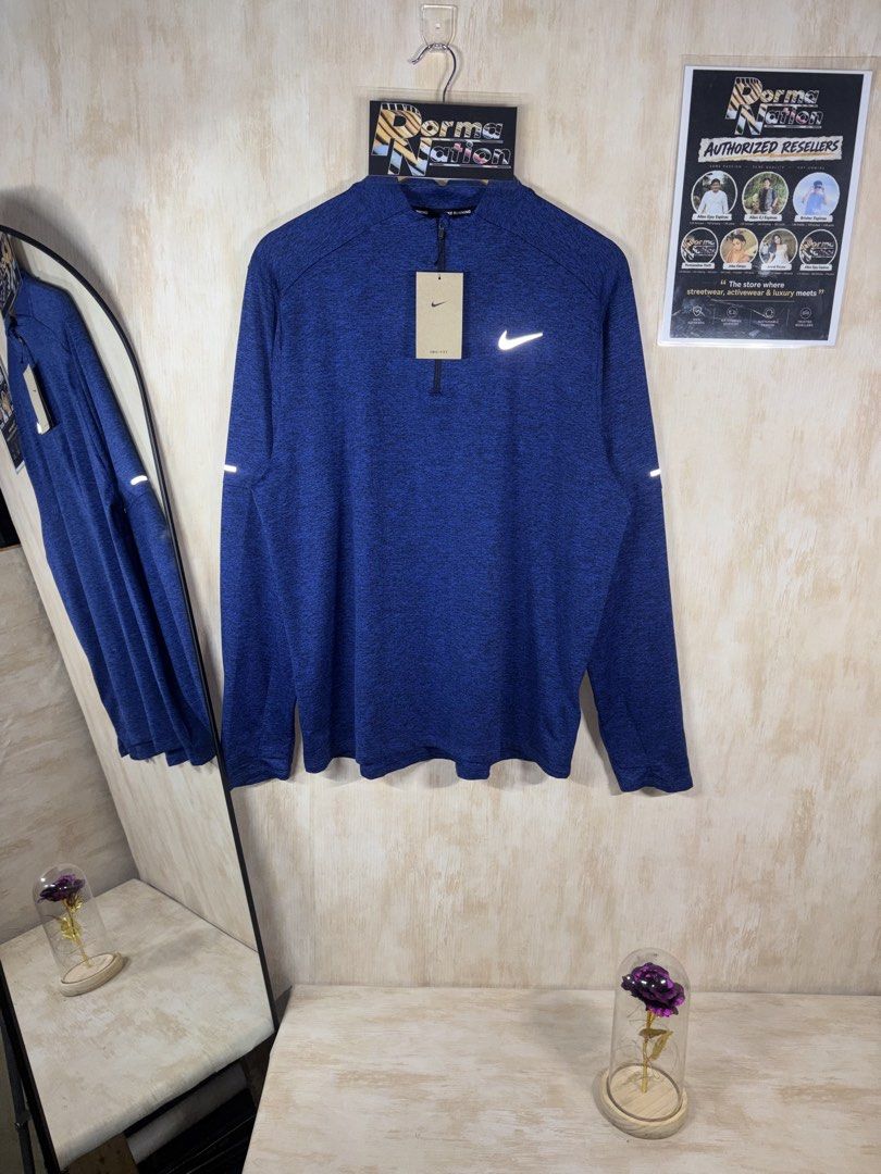 NIKE ELEMENT HALF ZIP LONG SLEEBVE (Category: Coats, Jackets and Outerwear) located in Cabuyao City. Submitted by pormanation-thrift-store (Listing ID 1468602030, Image 2). Description: NIKE ELEMENT HALF ZIP LONG SLEEBVE Condition: NEW WITH TAGS Color rate: 10/10 (PWEDE SA MASELAN) Size: XL Dimes: 22.5”Wx28”L Issue: NONE‼️ Price: 1500.