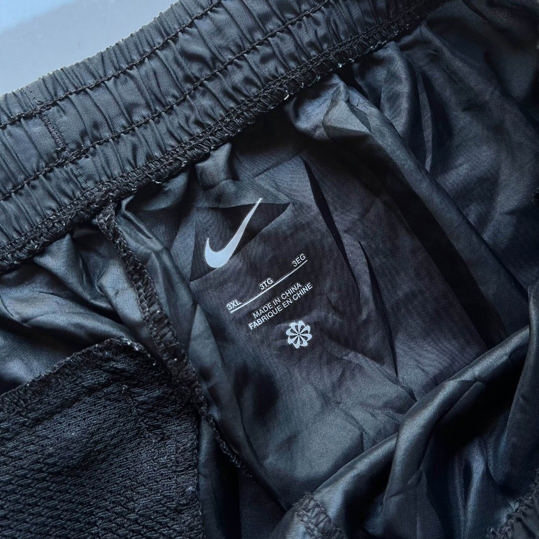 Nike Giannis Freak Track Pants (Category: Joggers) located in Lucena. Submitted by thrft-nd-sll (Listing ID 1468624382, Image 3). Description: Nike Giannis Freak Track Pants Siz XXXL On Tags Waistline -32 Up Length -41 Excellent Condition Need Wash .