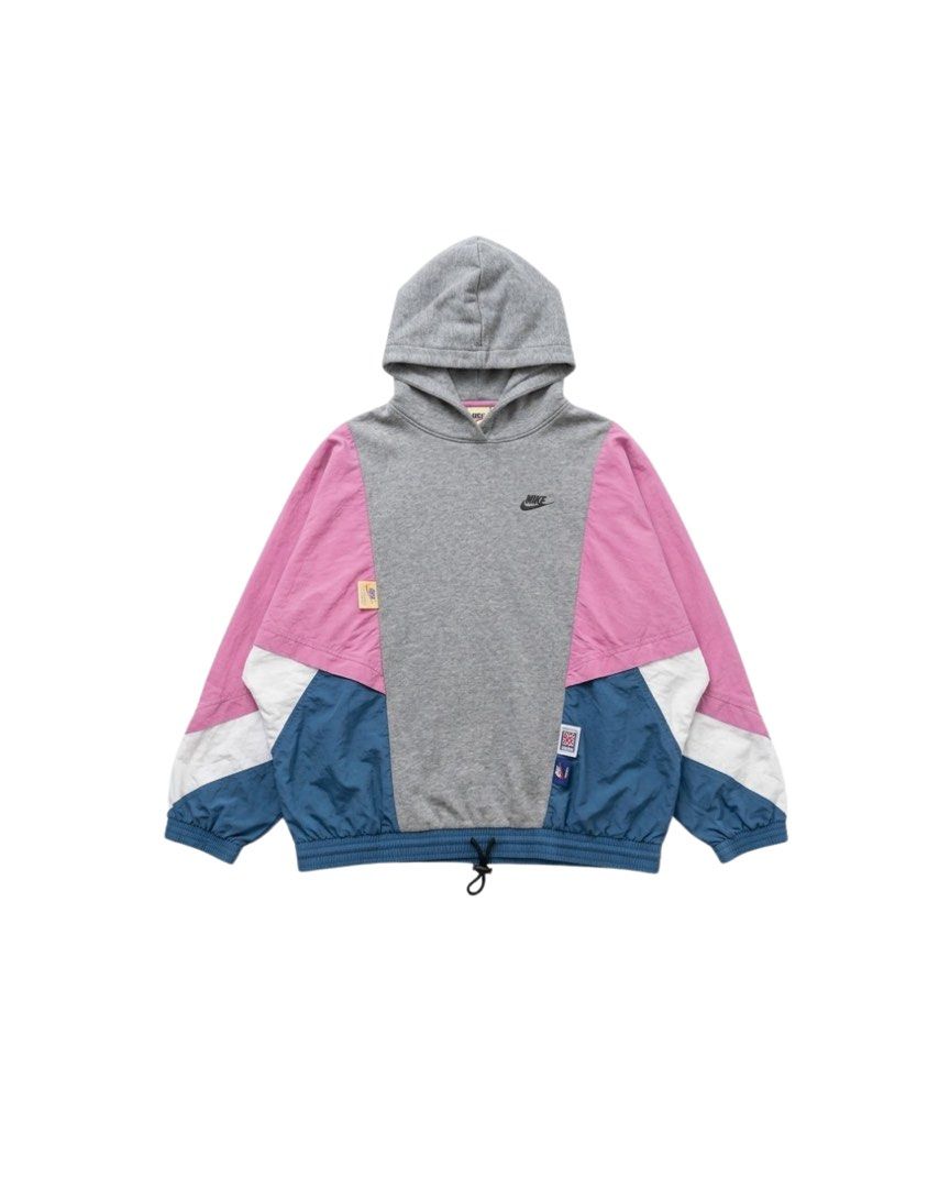 Nike Icon Clash Hoodie WindB (Category: Coats, Jackets and Outerwear) located in Caloocan City. Submitted by curatedgoods.ph (Listing ID 1468706189, Image 1). Description: .