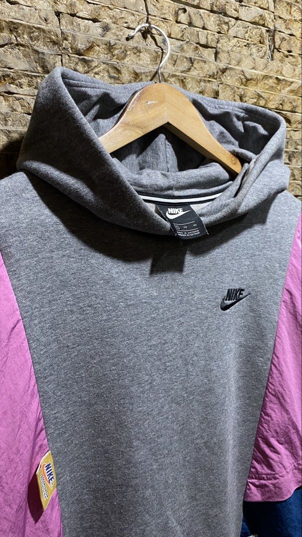 Nike Icon Clash Hoodie WindB (Category: Coats, Jackets and Outerwear) located in Caloocan City. Submitted by curatedgoods.ph (Listing ID 1468706189, Image 2). Description: .
