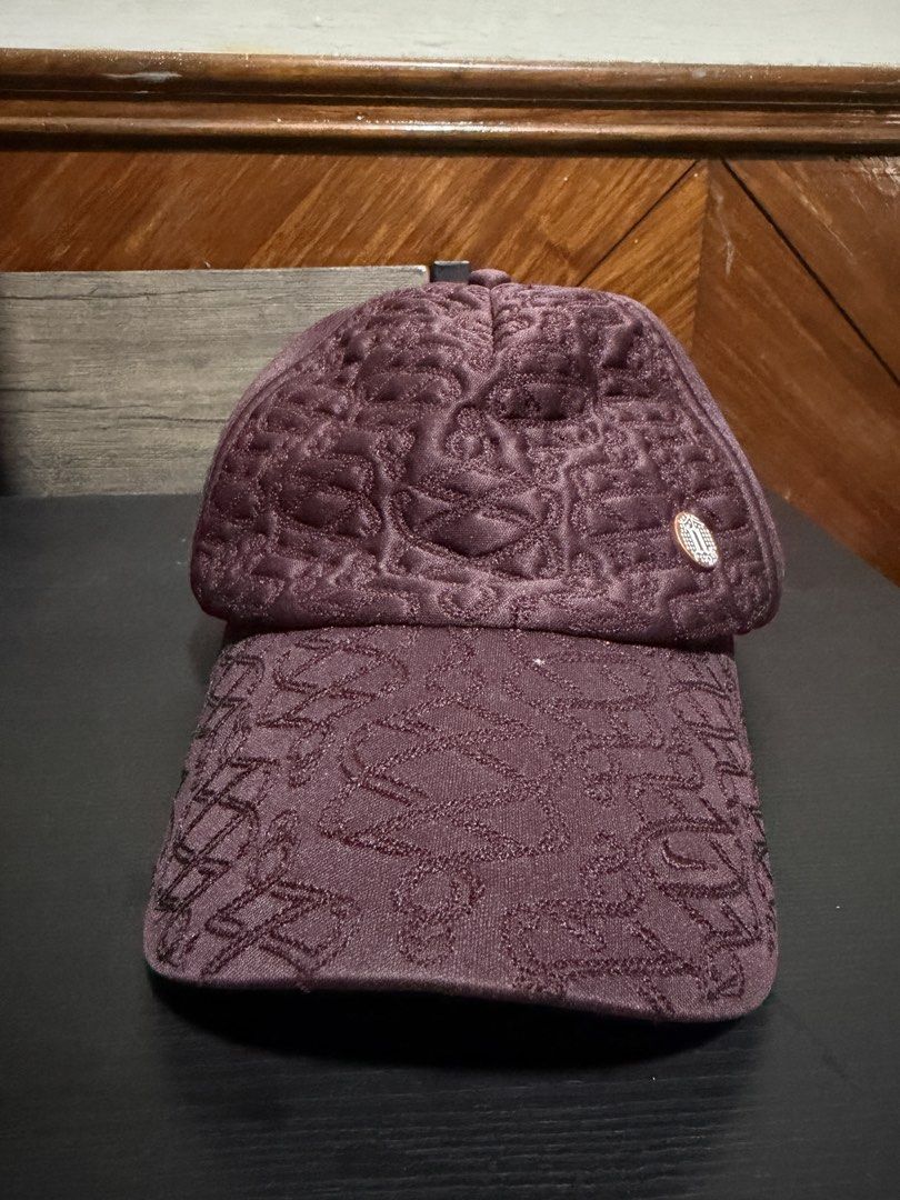 Nike Maroon Quilted Pattern Cap (Category: Hats & Beanies) located in Manila. Submitted by db_collective (Listing ID 1468504805, Image 1). Description: - Brand: Nike - Color: Maroon - Style: Snapback cap with quilted texture - Details: Metal Nike logo button on the side and branded interior lining - Size: One size fits all (adjustable snapback closure).