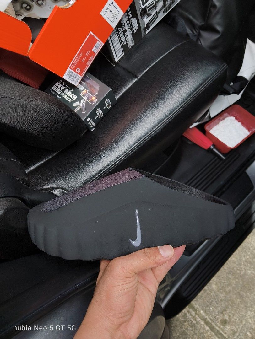 Nike Mind 001 mens BLACK (Category: Slippers & Slides) located in Quezon City. Submitted by justinkixs (Listing ID 1468500153, Image 1). Description: size 9 8 7 mens bnew legit.