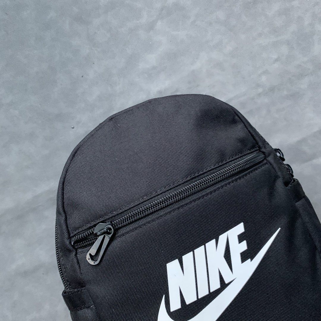 Nike Mini Backpack (Category: Backpacks) located in Manila. Submitted by emmanthrift (Listing ID 1468640129, Image 2). Description: .