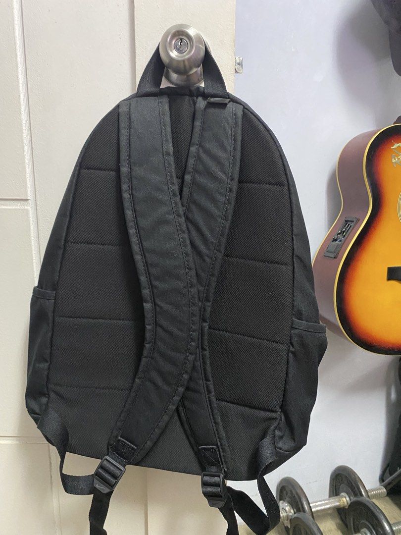 Nike Premium Backpack Black (Category: Backpacks) located in Caloocan City. Submitted by renzoruisu (Listing ID 1468636364, Image 2). Description: - Authentic Nike Premium Backpack (21L) - Only damage is the front zipper area (3rd image), but the rest of the bag is still in very good conditon.