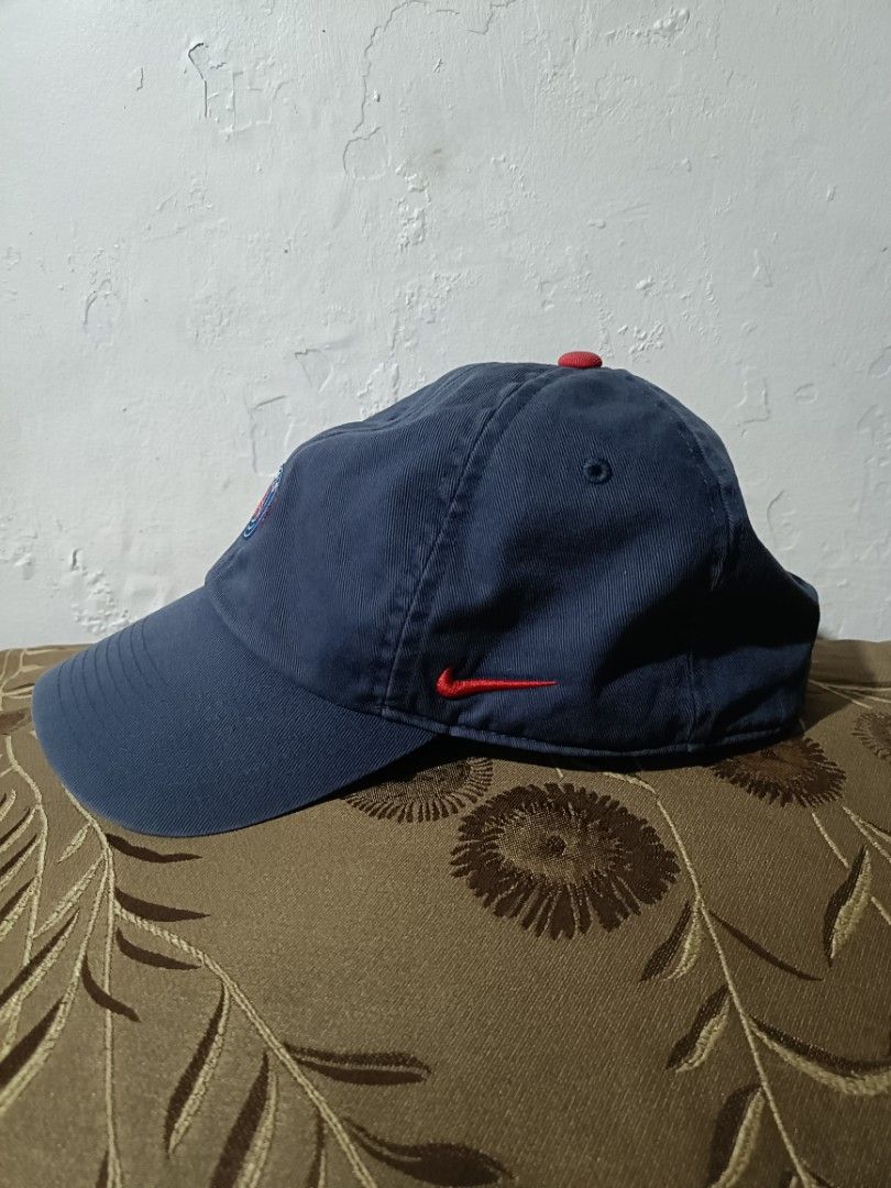 Nike PSG Heritage86 Cap (Category: Caps & Hats) located in Las Pinas. Submitted by bckhood_thrift_store (Listing ID 1468602931, Image 2). Description: Nike PSG Heritage86 Cap ✨ (AUTHENTIC) One Size Excellent Condition 8/10 Color Rate Slightly Fade ₱250 💵 DM ME 📩📩 Laspiñas/Greenhills Loc 📍.